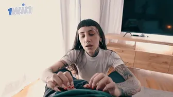 LA NOVIA DE MI AMIGO ME PIDE QUE LE LLENE LA CONCHITA DE LECHE