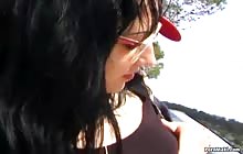 Sexy Brunette Girl Gets Screwed In The Car