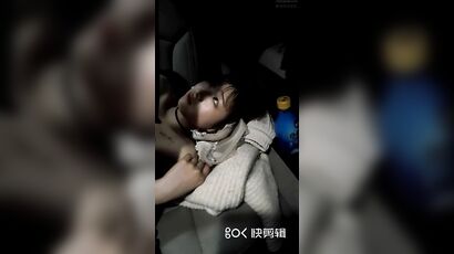 Chinese Teenager Xshow   1 Vs 1 On Car   Amateur Sex