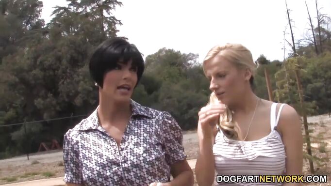 Haley Cummings Offers Her Bf's Bbc To Her Mom Shay Foxx