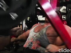 German Muscle Monster Works His Chest