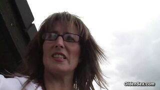 Anteprima Del Video: Matura Tedesca Gioca Con La Sua Figa