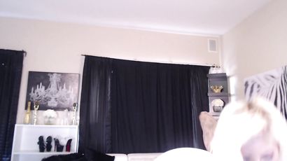 Cute Teen Horny Webcam Show