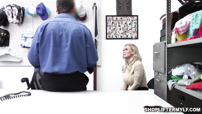 Officer Rusty Offers Casca Penis Down Blowjobs