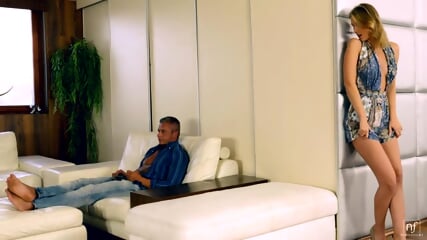 Blonde And Beautiful   S30:E14