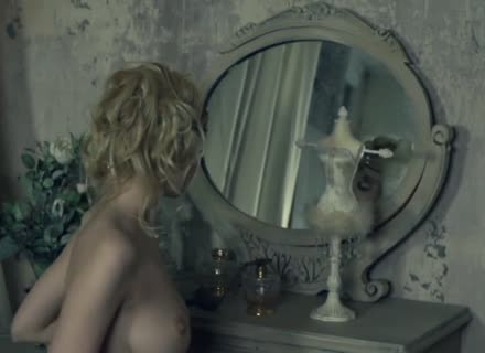 Busty Blonde Seduces With Her Sexy Body In Bath