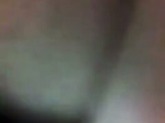 ישראלית מדברת בפלאפון בזמן סקס