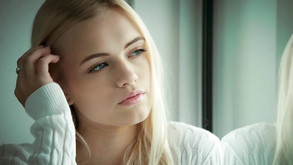 Rich American Gal Alex Grey Gets More Than She Bargained For