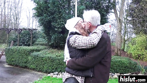 Bunny Babe Gets Her Hoochie Pussy Copulated Outdoors