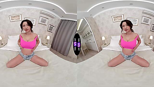 Teen Lola Bredly Flaunts Her Big Boobs In VR