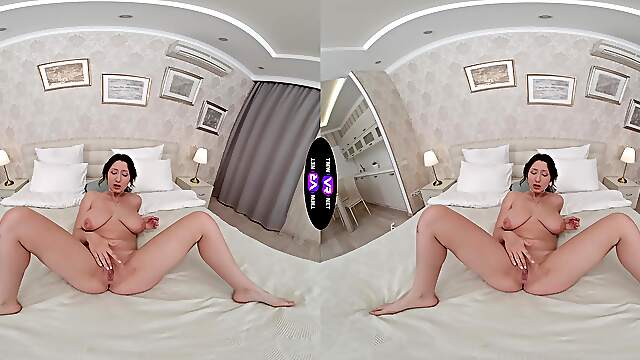 Teen Lola Bredly Flaunts Her Big Boobs In VR