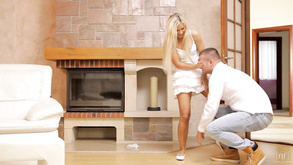 Attractive Blond Hair Lady In Copulation Action Lola Myluv