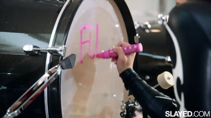 SLAYED Bombshell Babes Aria & Alyx Fuck Like Rockstars