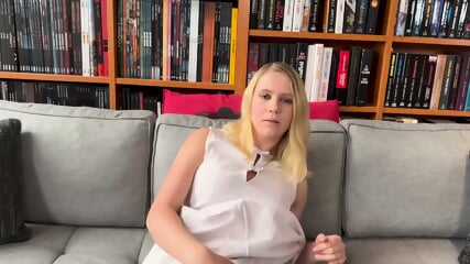 Lola, 28, Fucked By Two Guys For Her Comeback!