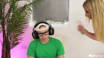 British MILF In Hardcore Cowgirl And Doggystyle   AGEDLOVE