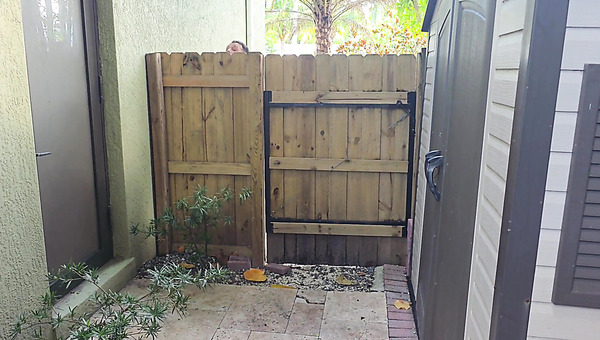 Sweaty MILF Lets This Horny Fucker Fuck Her Poolside, Age Difference Be Damned