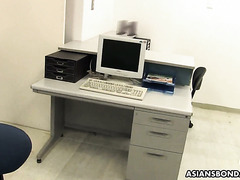 Oral Bang At The Office With With Helpless Yukina Mori
