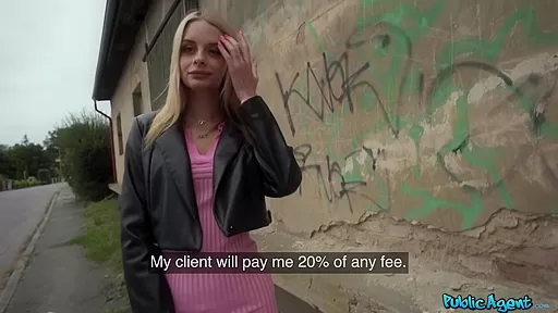 Martin Gun And Naomi Love   She Has The Body For It