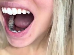 Blonde Babe Scarlet Solo Webcam