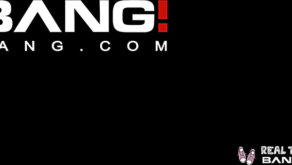 Bombshell Redhead Penelope Sanps Comes To A Wild Pervy Outdoor Porn Casting And Gets Her Pussy And Mouth Explored With Director’s Cock