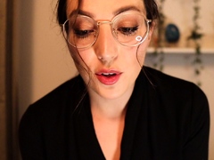 Brunette Couch Webcam Solo Fun Masturbating